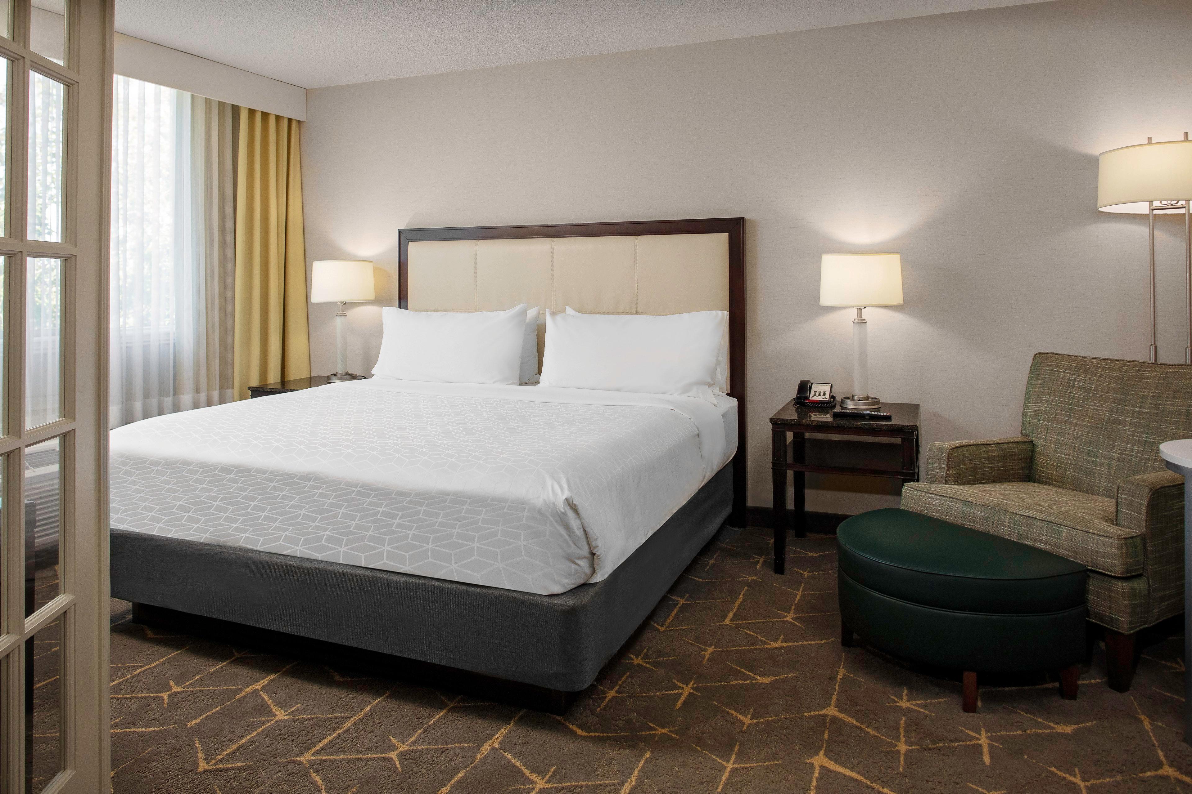 Holiday Inn & Suites Boston Peabody, An Ihg Hotel Exterior foto